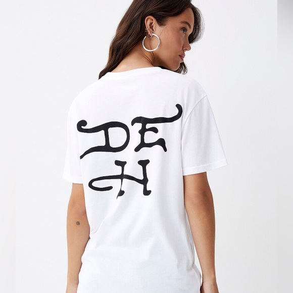 Ed Hardy graphic tee pierced hearts and true love Y2K - Picture 2 of 9